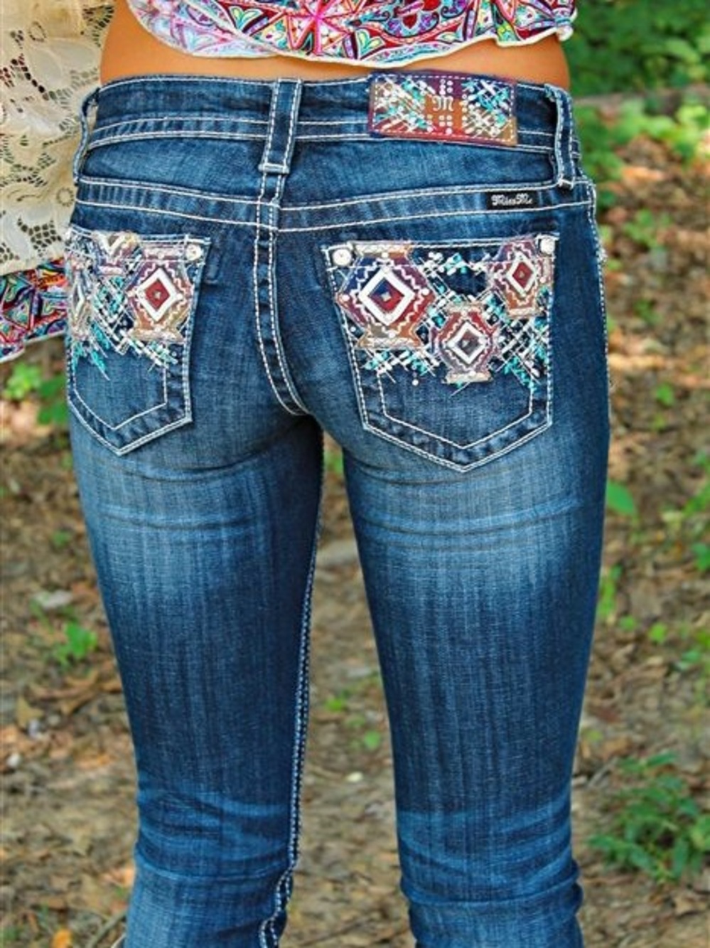 Miss Me studded and embroidered denim signature straight jeans size 27